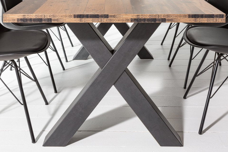 Industri Le Eettafel Cm Donker Eiken Look Met Zwarte X Poten