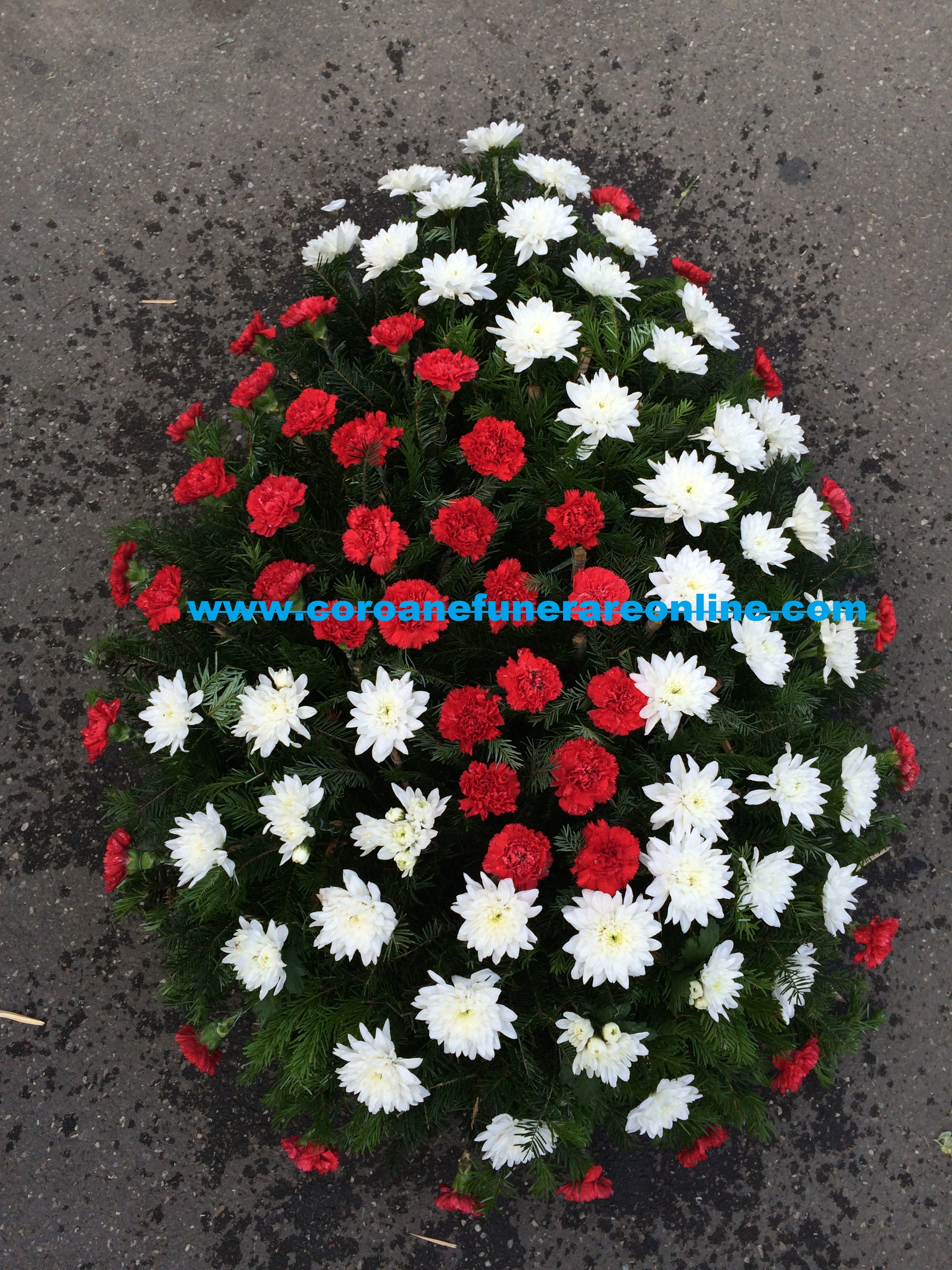 magazinul de coroane inmormantare si jerbe funerare livreaza gratuit in bucuresti la preturi ieftine www.coroanefunerareonline.com