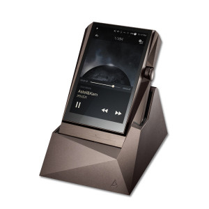 Base di ricarica e trasferimento dati HiFi Astell&Kern Dock PEM13