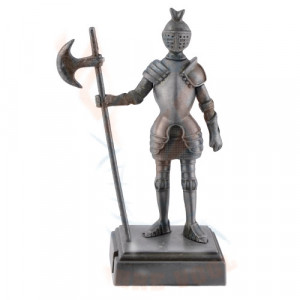 Ascutitoare creioane in forma de cavaler medieval cu halebarda 10 cm