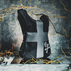 Gentuta in forma de chitara Goth Bag