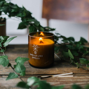 Lumanare cu uleiuri esentiale si fitil de lemn pentru ritual de prosperitate Norse Magic - Freyr