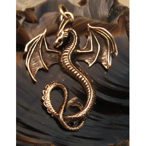 Pandantiv bronz Dragon in zbor