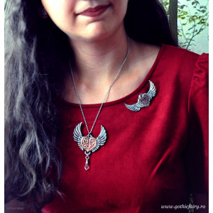 Broșă steampunk Inimă de Valkyrie