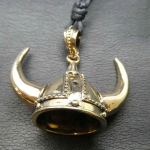 Pandantiv bronz Coif viking