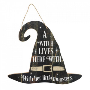 Placuta decorativa lemn A witch lives here