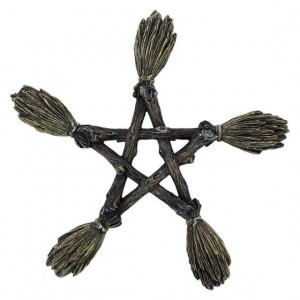 Decoratiune perete Wicca Pentagrama din maturi 19 cm