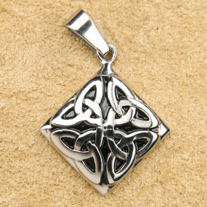 Pandantiv otel inoxidabil Patrat celtic