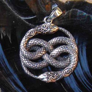 Pandantiv talisman argint Serpi Auryn