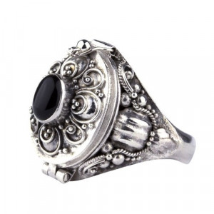 Inel Poison Ring cu onix R165O