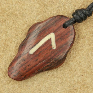 Pandantiv talisman din lemn cu runa Laguz