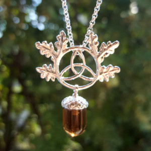 Triskel Oak Pendant
