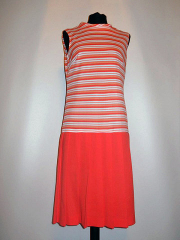 Rochie vintage dungi corai anii '60