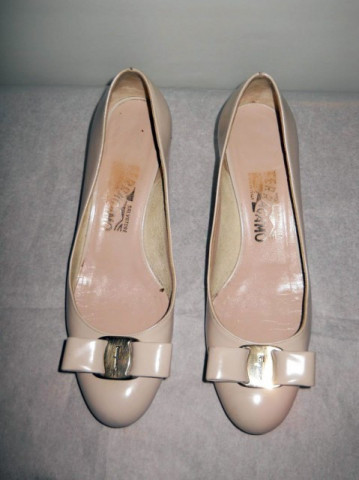 Pantofi gri "Salvatore Ferragamo"