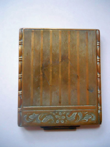 Pudriera Art Deco anii '20