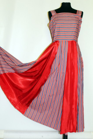 Rochie vintage maxi dungi rosii anii '60