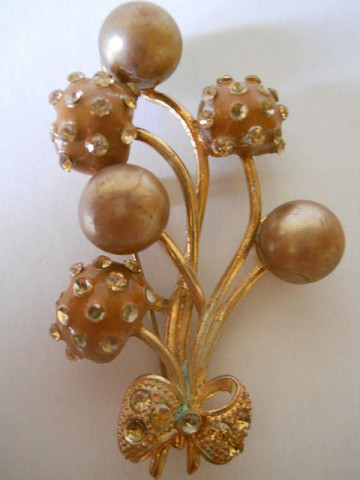 Brosa buchet stilizat anii '30