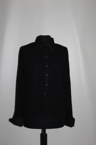 Camasa neagra plisata anii '90