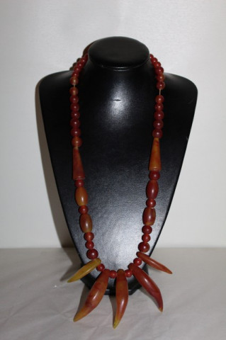 Colier vintage stil tribal anii 30