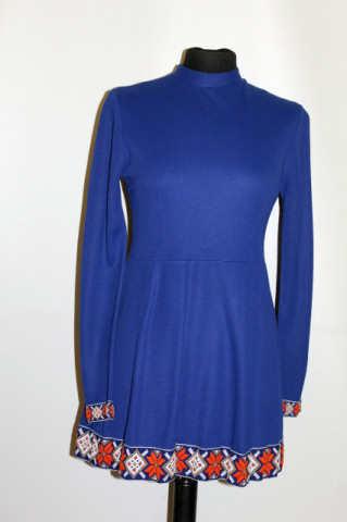 Rochie broderie populară anii 70