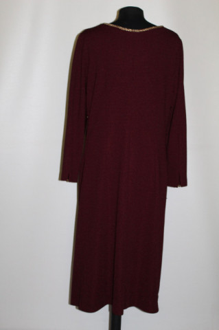 Rochie de ocazie vișinie ornamente aurii anii 70