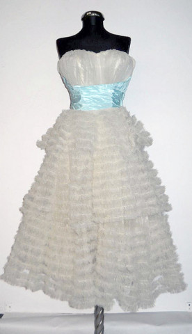 Rochie de seara full skirt vintage din tuille anii ‘50