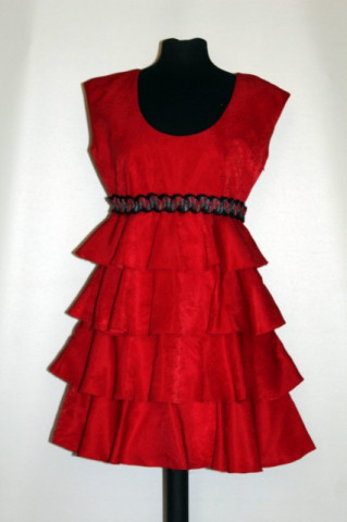 Rochie rosie volanase repro anii '60