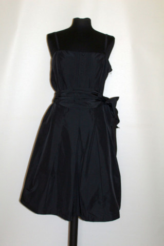Rochie de ocazie din tafta neagră repro anii 50
