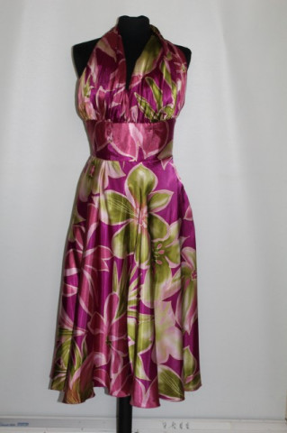Rochie print floral urias repro anii '50