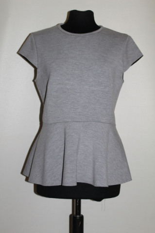Bluză model peplum gri