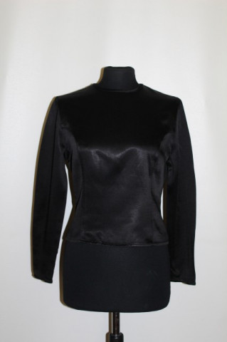 Bluza neagra anii 90