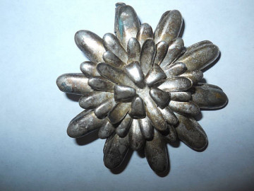 Brosa floare din argint perioada victoriana cca. 1890