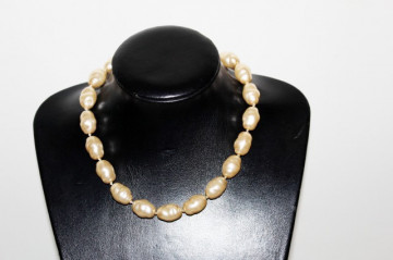 Colier vintage perle baroce de sticla anii '50