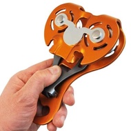 Scripete tiroliana KONG ZIP EVO
