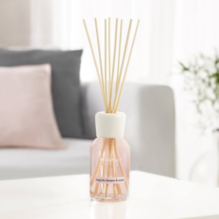 Difuzor de parfum cu betisoare din bambus MAGNOLIA BLOSSOM&WOOD 500ml gama Naturals