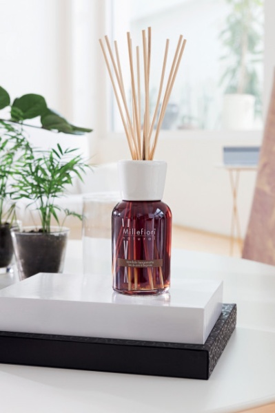 Odorizant de camera cu betisoare din bambus Vanilla & wood 500 ml