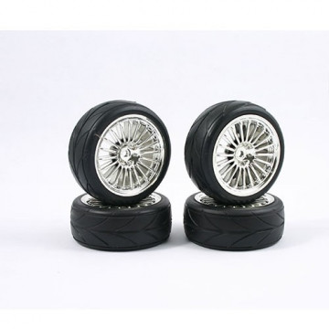 Set 4 roti pentru automodele Touring 1/10 - Anvelope profil in V, jante cromate cu spite