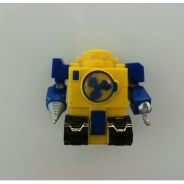 Robot fotbalist iPower