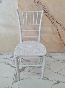 perna auriu scaun chiavari