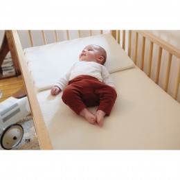 Perna plan inclinat 15° Bumbac Organic pentru pat 60x120 cm