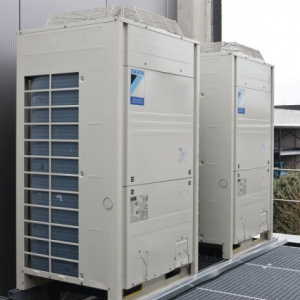 Unitate de condensare ZEAS LREQ10BY1