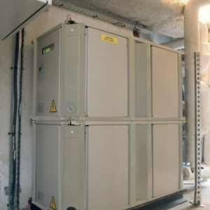 SISTEM CHILLER CU RACIRE PE APA DAIKIN EWWP130KAW1M