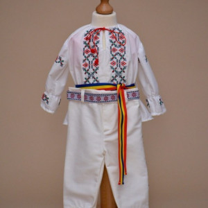 Costumas de botez Traditional