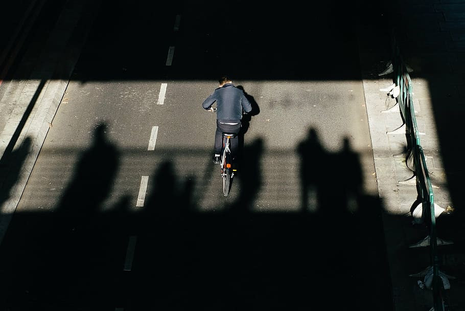 Extrase din codul rutier privind biciclistii. Ce (nu) trebuie sa faci? Extrase din codul rutier privind biciclistii. Ce (nu) trebuie sa faci?