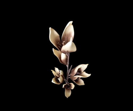 Creanga magnolie cu 7 flori maro-taupe L90cm