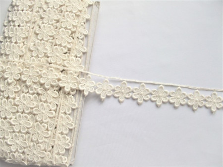 *Dantela poliester 3.5cm crem, cod5109