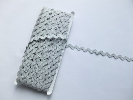 Zig-zag argintiu