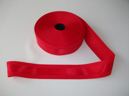 Panglica satinata pe mijloc 40 mm rosie