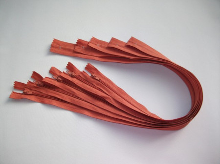 Fermoare lenjerie #3 - 50 cm caramiziu