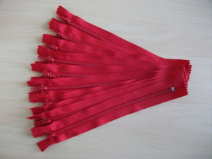 Fermoare pantaloni #5 - 20 cm rosu